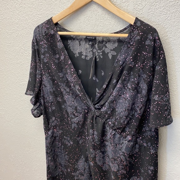 🦊 Torrid floral georgette baby doll tunic - Picture 6 of 10